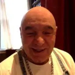 Das